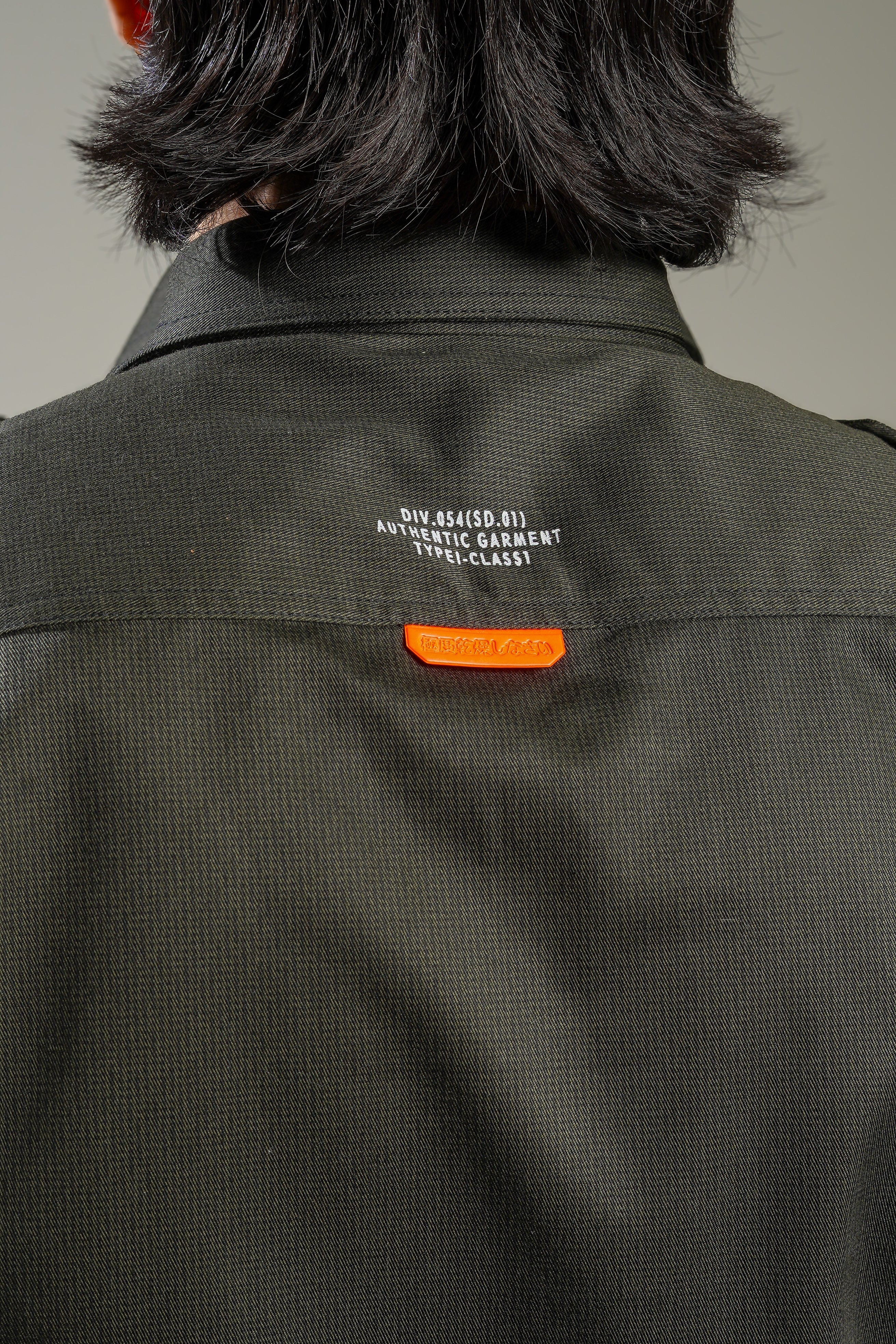 CAMISA BOTONES VERDE MILITAR