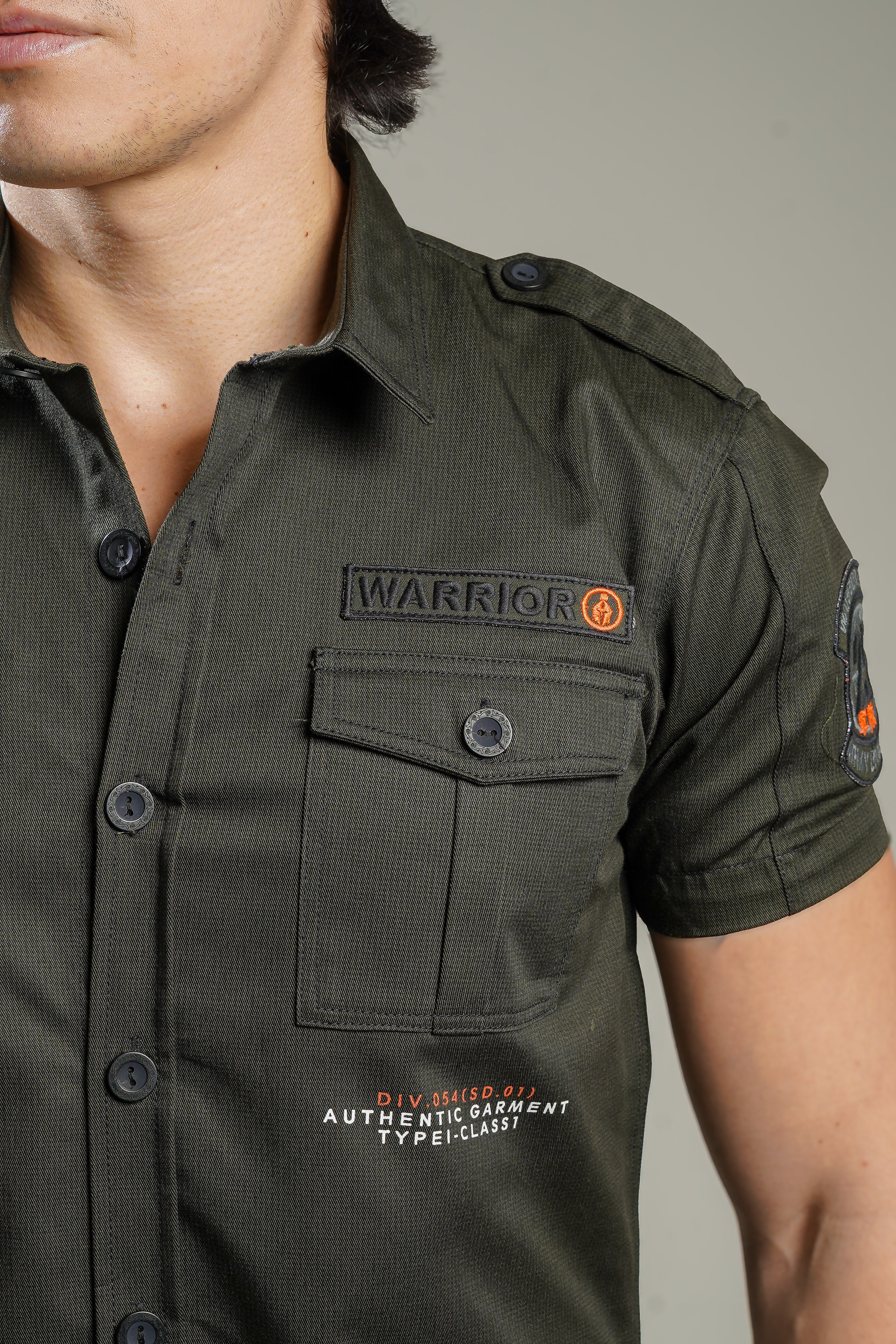 CAMISA BOTONES VERDE MILITAR